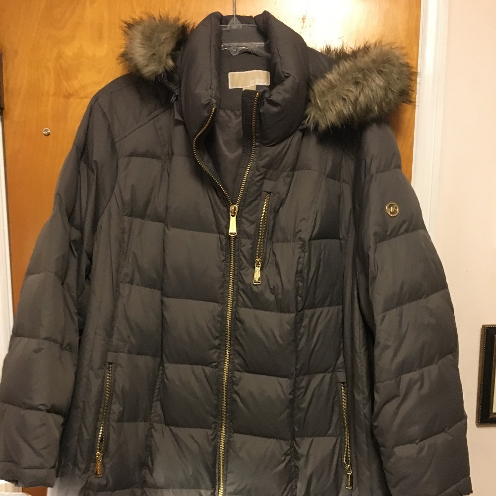 MICHAEL KORS 3X PUFFER COAT FUR HOOD